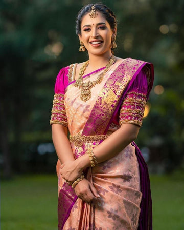 Exquisite Lichi Silk Saree with Elegant Blouse Accents