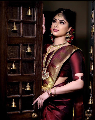 Timeless Lichi Silk Saree with Exclusive Blouse Border