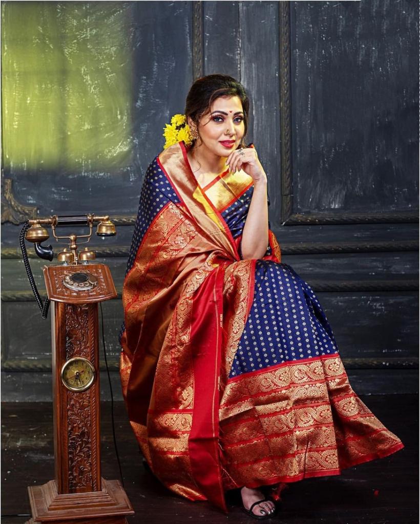 Stunning Soft Lichi Silk Saree with Exclusive Blouse Work