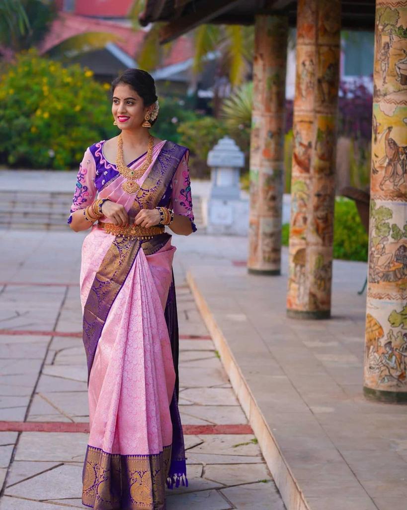 Soft Lichi Silk Saree with Rich Jacquard Pallu Design
