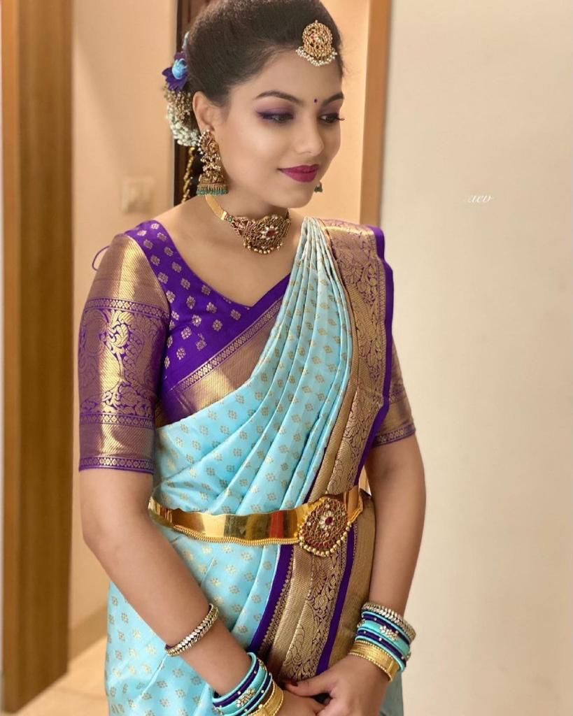 Festive Jacquard Lichi Silk Saree with Lavish Pallu