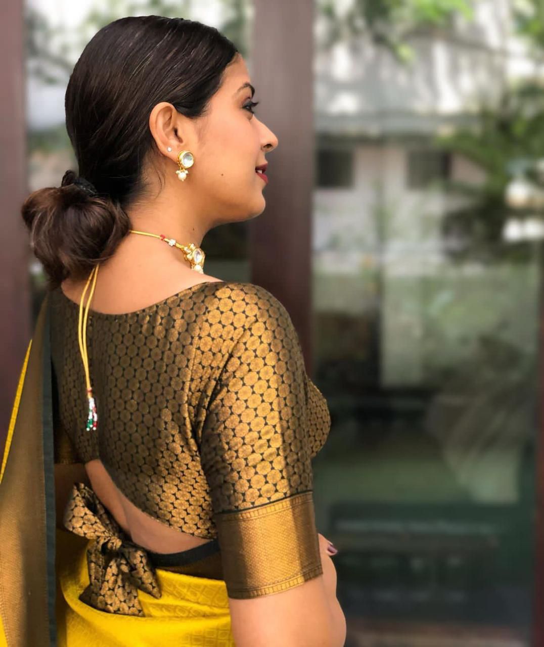 Grand Lichi Silk Saree with Stunning Jacquard Blouse Work