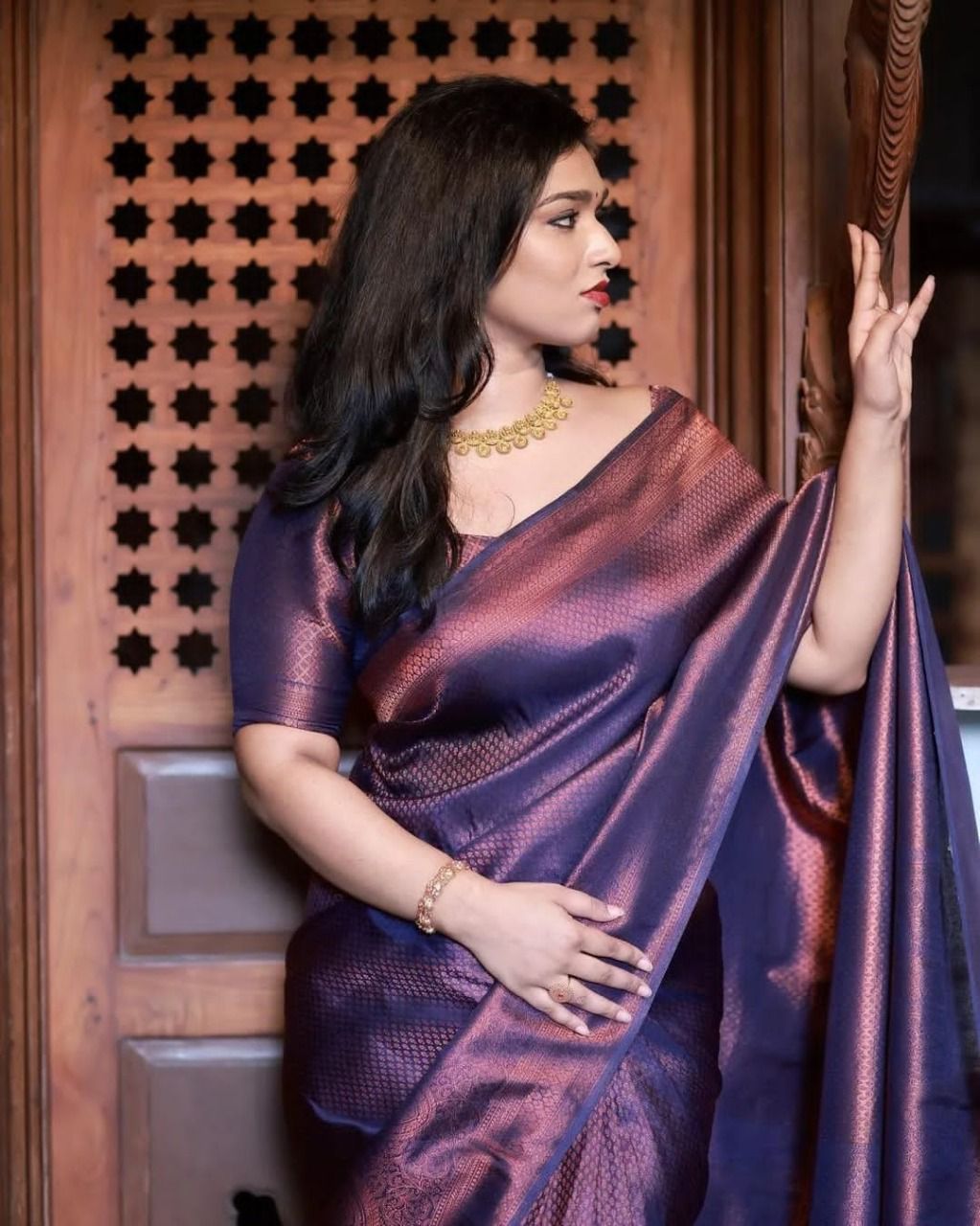 Ornate Soft Lichi Silk Saree with Beautiful Rich Pallu
