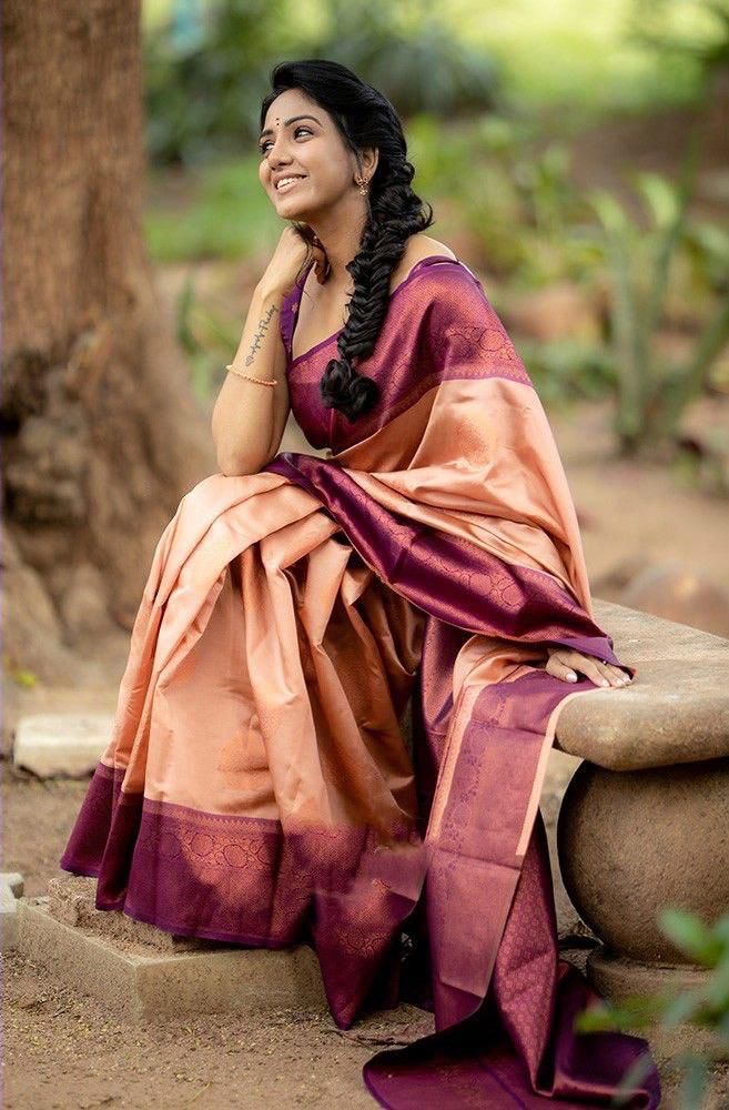 Timeless Lichi Silk Saree with Ornate Jacquard Embellishments