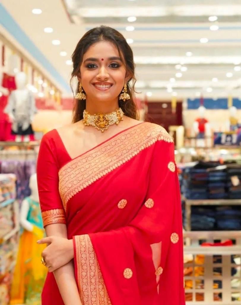 Designer Jacquard Lichi Silk Saree with Exclusive Border