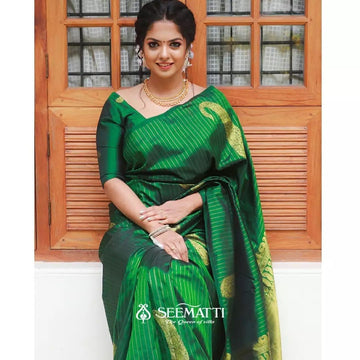 Gorgeous Soft Lichi Silk Saree with Lavish Blouse Highlights