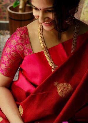 Red Lavish Lichi Silk Saree with Exclusive Pallu & Border