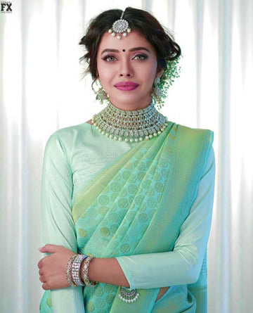 Timeless Lichi Silk Saree with Ornate Jacquard Work