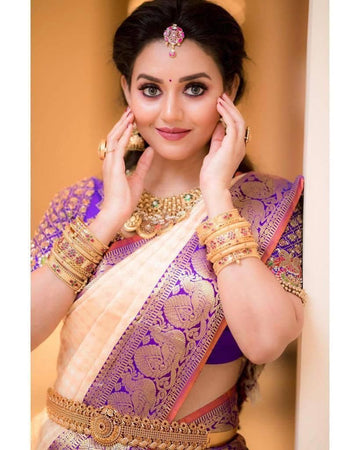 Ornate Soft Lichi Silk Saree with Lavish Pallu Work