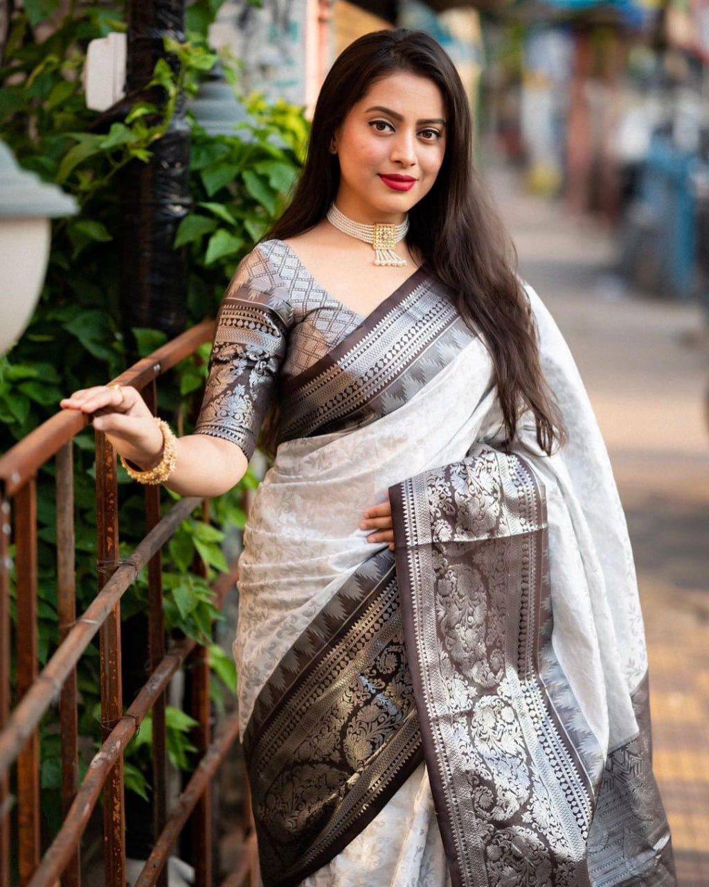 White Organic Banarasi Soft Silk Saree