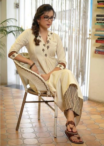 White Reyon Cotton Embriodry Work Kurta