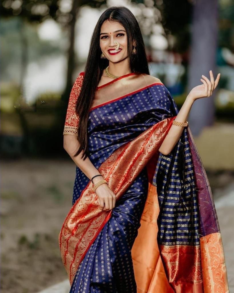 Exquisite Lichi Silk Saree with Stunning Jacquard Weave